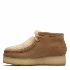 Clarks Women's Wallabee Wedge In Light Tan Suede -Hunter Shop 26163281 w 3 1100x