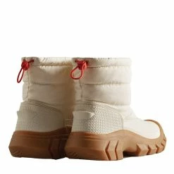 Hunter Women's Intrepid Insulated Short Snow Boots In White Willow/Gum -Hunter Shop ht wfs2108wwu 1069 3 1100x